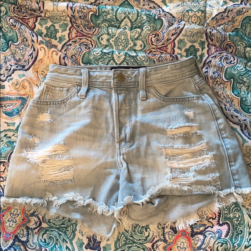 Hollister High Rise Mom short size 00